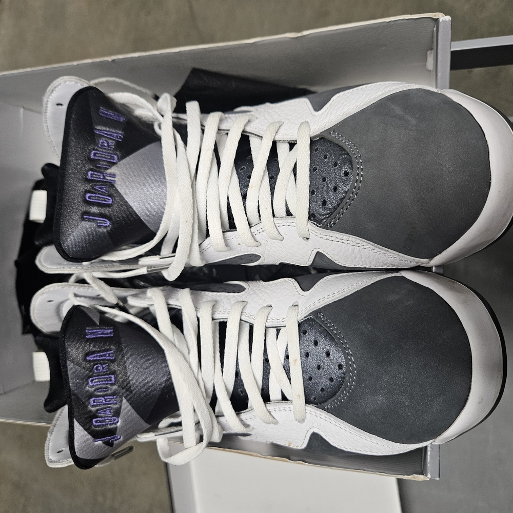 Jordan VI Sneakers - White and Gray